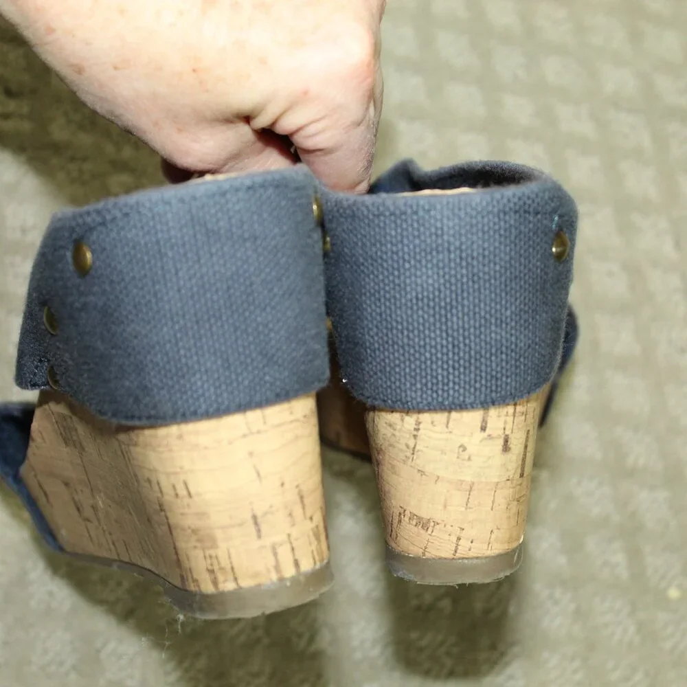 Esprit Wm Sz 10 Wide Blue X-Strap Elastic Studded Cork Wedge Platform Heels